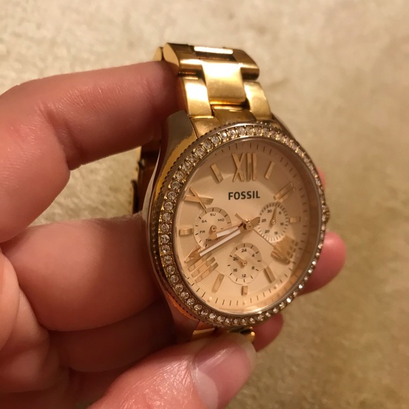 Fossil Watch - Picture 6 of 11